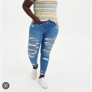 Torrid Jeans SZ 14S NWT